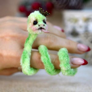 Miniature Pipe Cleaner Snake Video Tutorial - Let's Make Snake using Pipe Cleaners - Pipe Cleaner Snake DIY Symbol 2025 image 3
