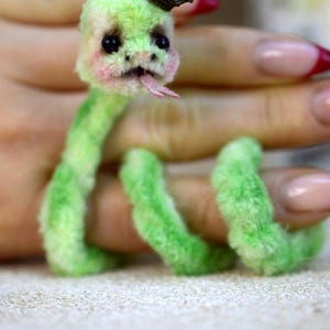 Miniature Pipe Cleaner Snake Video Tutorial - Let's Make Snake using Pipe Cleaners - Pipe Cleaner Snake DIY Symbol 2025 image 2