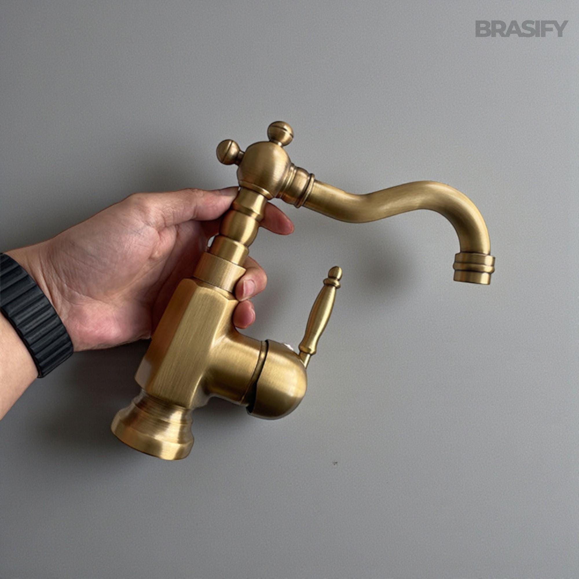 Grand Robinet Ancien En Laiton – Style Vintage – Taille XXL