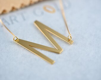 Collar con inicial de oro macizo: colgante personalizado de oro amarillo de 14 quilates