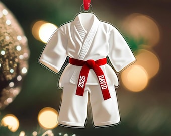 Ornamenti personalizzati per uniformi da karate, ornamenti personalizzati per arti marziali, cintura da karate con nome personalizzato, ornamento natalizio per karate, regalo di Natale