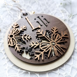 Personalized first name ornament | Engraved wooden Christmas ball | Personalized tree decoration | Handmade Christmas gift | Wooden tree hanging