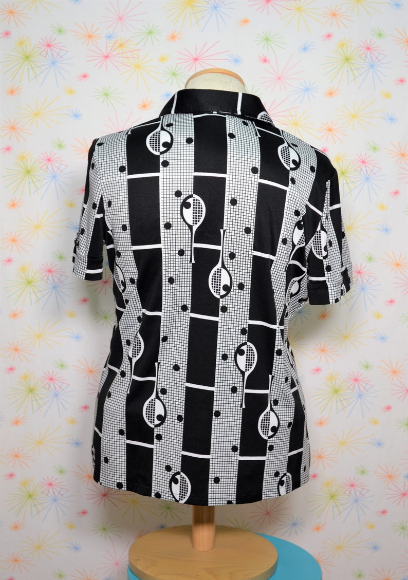 Size Medium Vintage 70s Tennis Novelty Print Blouse 1970s Black /& White Shirt with Pointy Dagger Collar