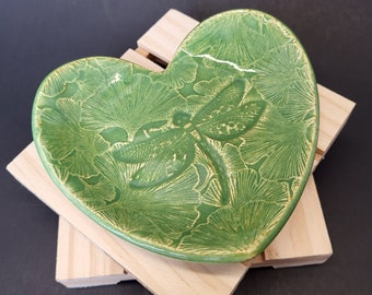 Ceramic Trinket Ring Dish Heart Shaped. 3x4in Grass Green.