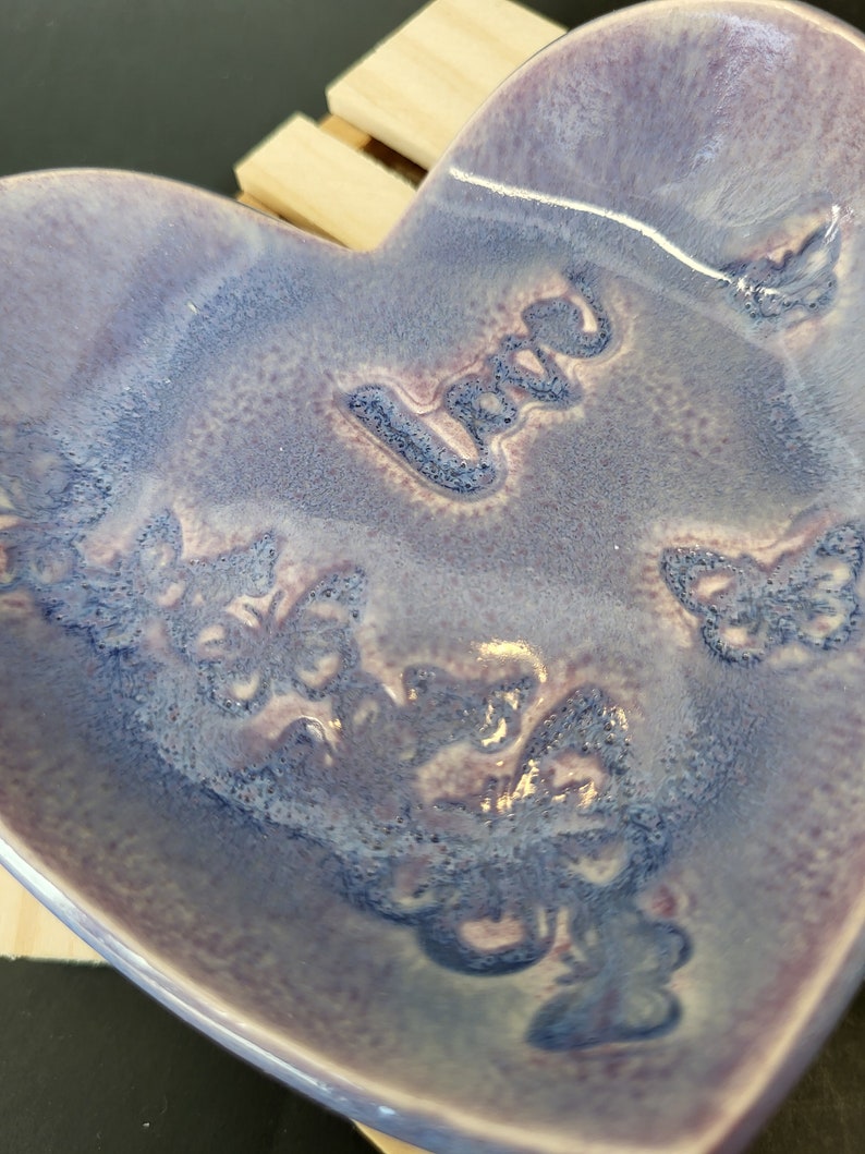 Ceramic Trinket Ring Dish Heart Shaped. 3x4in Purple Butterflies. image 4