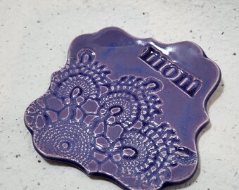 Quatrefoil Square Shaped Ceramic Dish. Purple "Mom" Lace Design. 3.5in