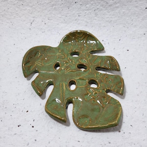 Ceramic Soap Dish. Monstera Leaf Shape, Dragonfly Texture Design. 3x4in. Olive Green Color.
