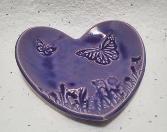 Ceramic Butterfly Garden Trinket Ring Dish Heart Shaped. 3x4in Purple.