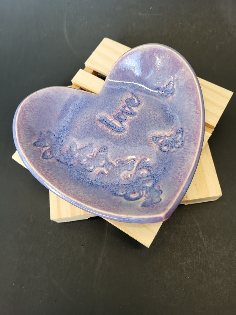 Ceramic Trinket Ring Dish Heart Shaped. 3x4in Purple Butterflies. image 1