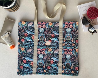 Patterned Tote Beach Bag With Multiple Pockets