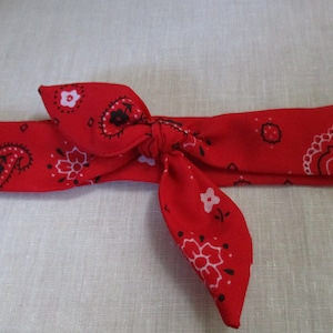 Skinny HeadBands that tie, RED Bandana Print Thin Adjustable Headband ,Paisley Print Head bandanna, Neck Scarf, Pony Tail Scarf, Purse Scarf
