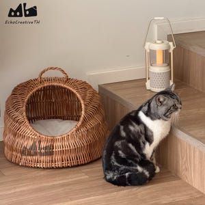Handwoven Wicker House for Cat,Willow Basket for Cat, Natural Material Cat Bed,House, Small Dog Wicker Pet Basket Cat, Cave Pet Cave Natural