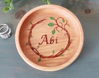 Personalized Wood Ring Dish – Custom Name Jewelry Holder, wedding Gift for Her