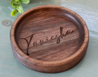 Personalized Ring Dish, Custom Name Jewelry Dish, Walnut Wood Dish, Wood Ring Holder, Wedding Ring Holder, Custom Engraved Tray