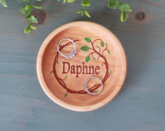 Personalized Ring Dish, Custom Name Jewelry Dish, Maple Wood Dish, Wood Ring Holder, Wedding Ring Holder, Anniversary Gift, Engagement Gift