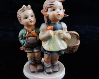 Hummel by Goebel To Market #49/3/0 Figurine, Boy Girl with Basket 1950s, W Germany