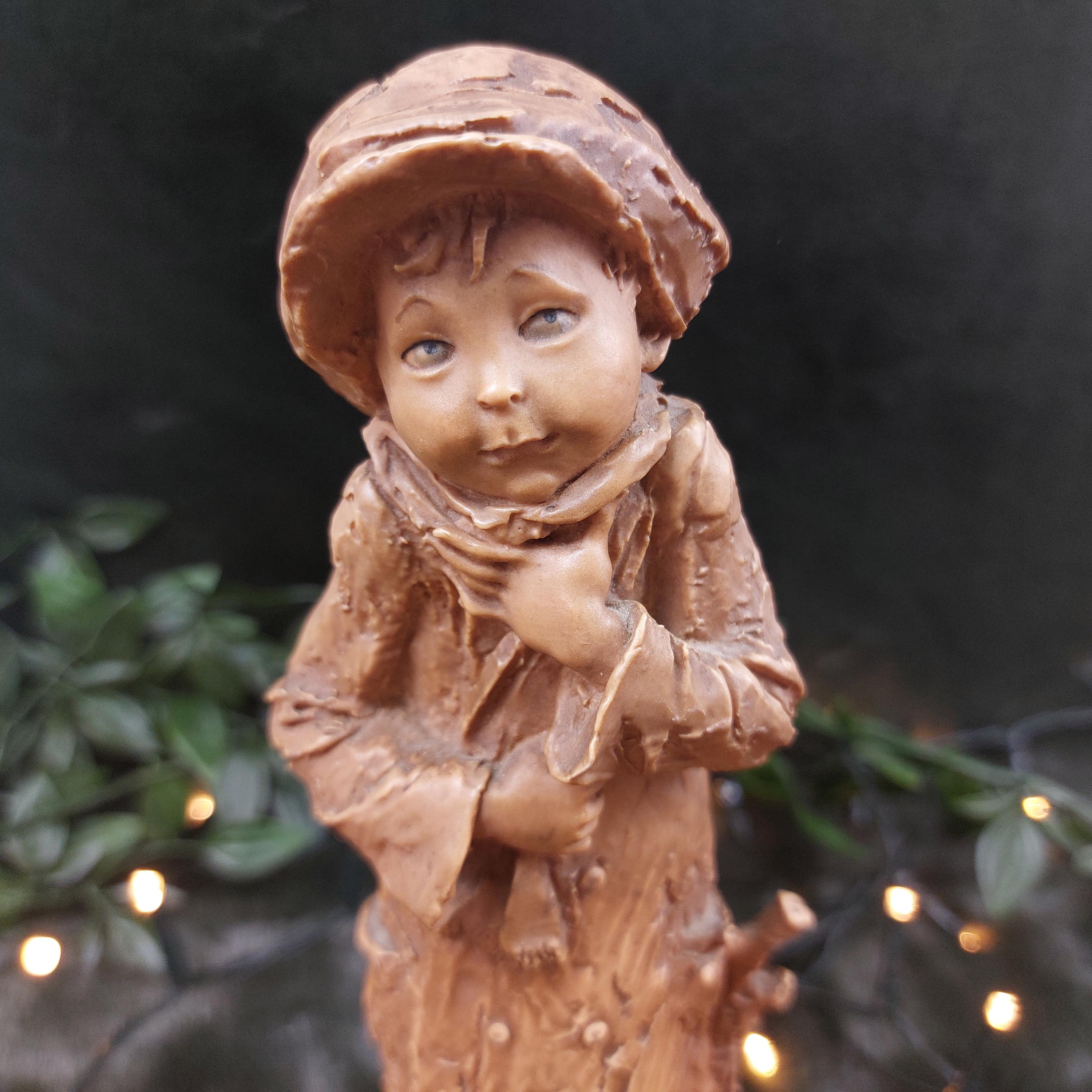 カポディモンテ 1990 年代 イタリア 少年フィギュア、9.5 インチ