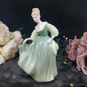 Royal Doulton &quot;Fair Lady&quot; HN2193 - Vintage 1962 Porcelain Figurine Elegant 1962 Royal Doulton figurine titled &quot;Fair Lady&quot;