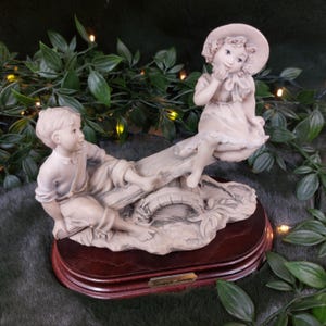 Giuseppe Armani L&#39;Altalena &quot;On the See-Saw&quot; 1993 Figurine, Art.0265-T, Capodimonte Made in Italy