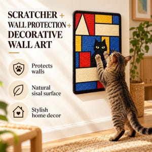 Puede incluir: Un rascador de pared rectangular con un patr&oacute;n geom&eacute;trico en rojo, azul, amarillo y crema con una silueta de gato negro. El texto dice: SCRATCHER + WALL PROTECTION + DECORATIVE WALL ART, Protects walls, Natural sisal surface, Stylish home decor.