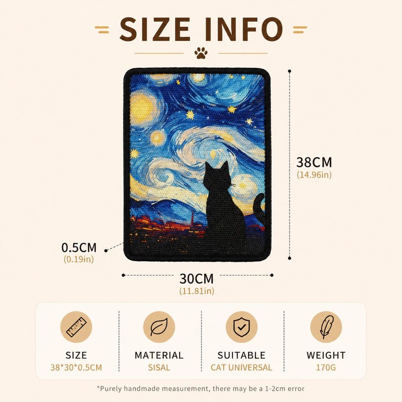 Puede incluir: Una alfombrilla rascadora rectangular para gatos con un estampado de cielo estrellado y la silueta de un gato negro. La alfombrilla mide 38 cm por 30 cm por 0,5 cm. Tiene un peso de 170 gramos. Las medidas aparecen en la imagen.