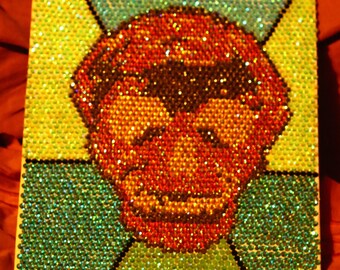 Calavera de cristal con diamantes de imitación