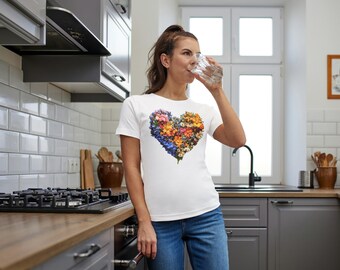 Wildflower Tshirt, Minimalist Line Art, Floral Shirt, Gift for Women, Best Friend Gift, Ladies Wild Flowers Tee