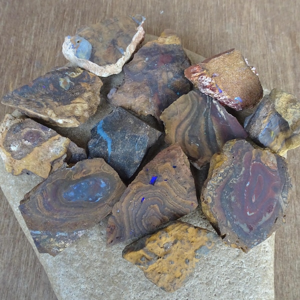 12 Boulder Opal specimen 512 grams - rough Australian Opal parcel from the miner