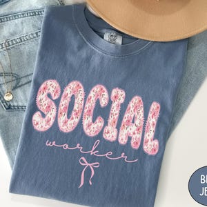 Comfort Colors Social Worker Shirt, Student Social Worker Tee, Appreciation Gifts For School Social Work Graduate Gift, MSW LCSW Sweatshirt