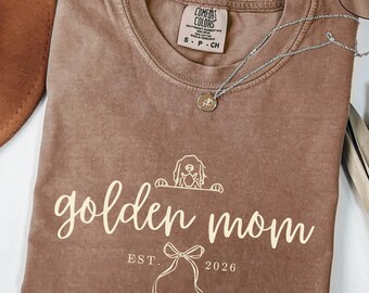Golden Mom Shirt Comfort Colors, Coquette Bow Golden Mama Sweatshirt Cute Retriever Mama Tshirt Goldie Retriever Crewneck Gift For Dog Owner