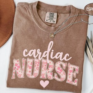 Cardiac Nurse T Shirt Comfort Colors, RN Cardiac Nurse Gift For Cardiology Nurse Tshirt Grad Cardiac ICU Sweatshirt Cardiac Student Crewneck Espresso