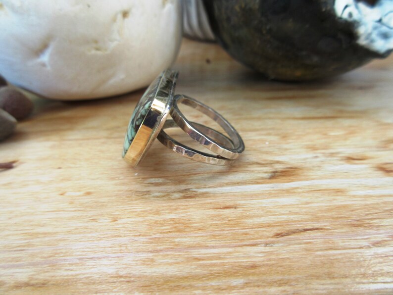 Une exceptionnelle et incroyable bague en argent 925 et or , avec un rare cabochon turquoise mine candelaria ... image 8