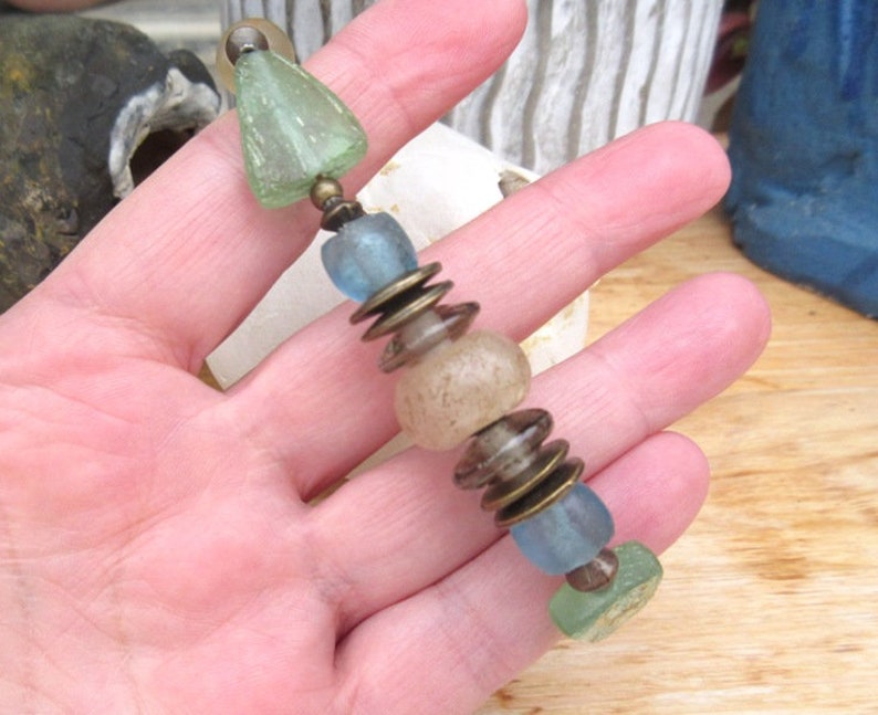 with these antique neolithic quartz beads .... The Glazes Of The Waves precious and unisex tribal bracelet