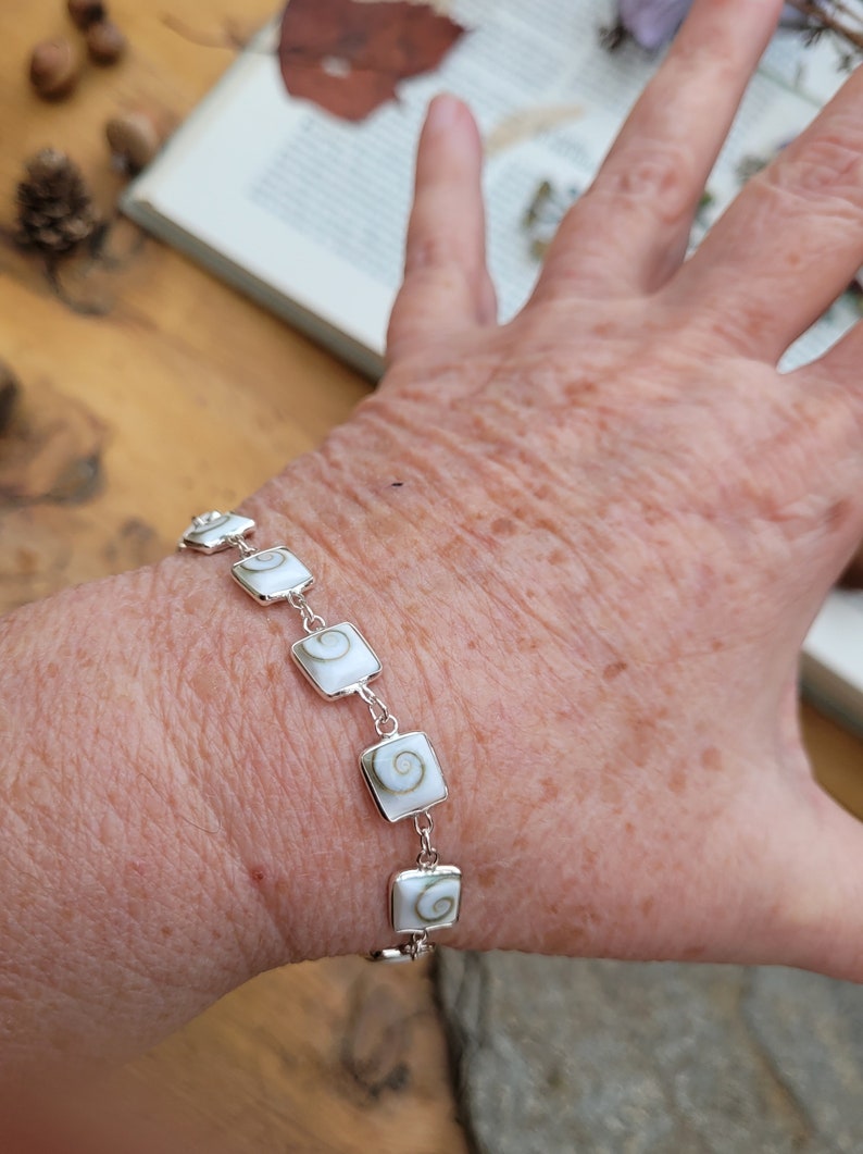 Vive la St Valentin avec ce bracelet minimaliste en argent et oeil Ste Lucie en forme de carrés : Coup De Coeur image 8