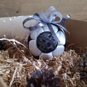 Handmade Kimekomi ornament, Christmas ornament, Christmas Tree ball, Winter season decoration, home decor item, Christmas gift for a friend