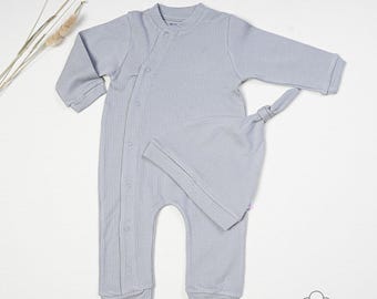 Organic Cotton Ribbed Baby Onesie with Hat: Unisex Newborn Outfit
