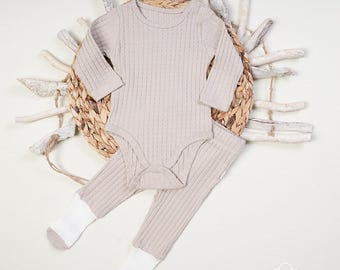 Organic Cotton Baby Bodysuit & Pants Set: Gender Neutral Ribbed Outfit