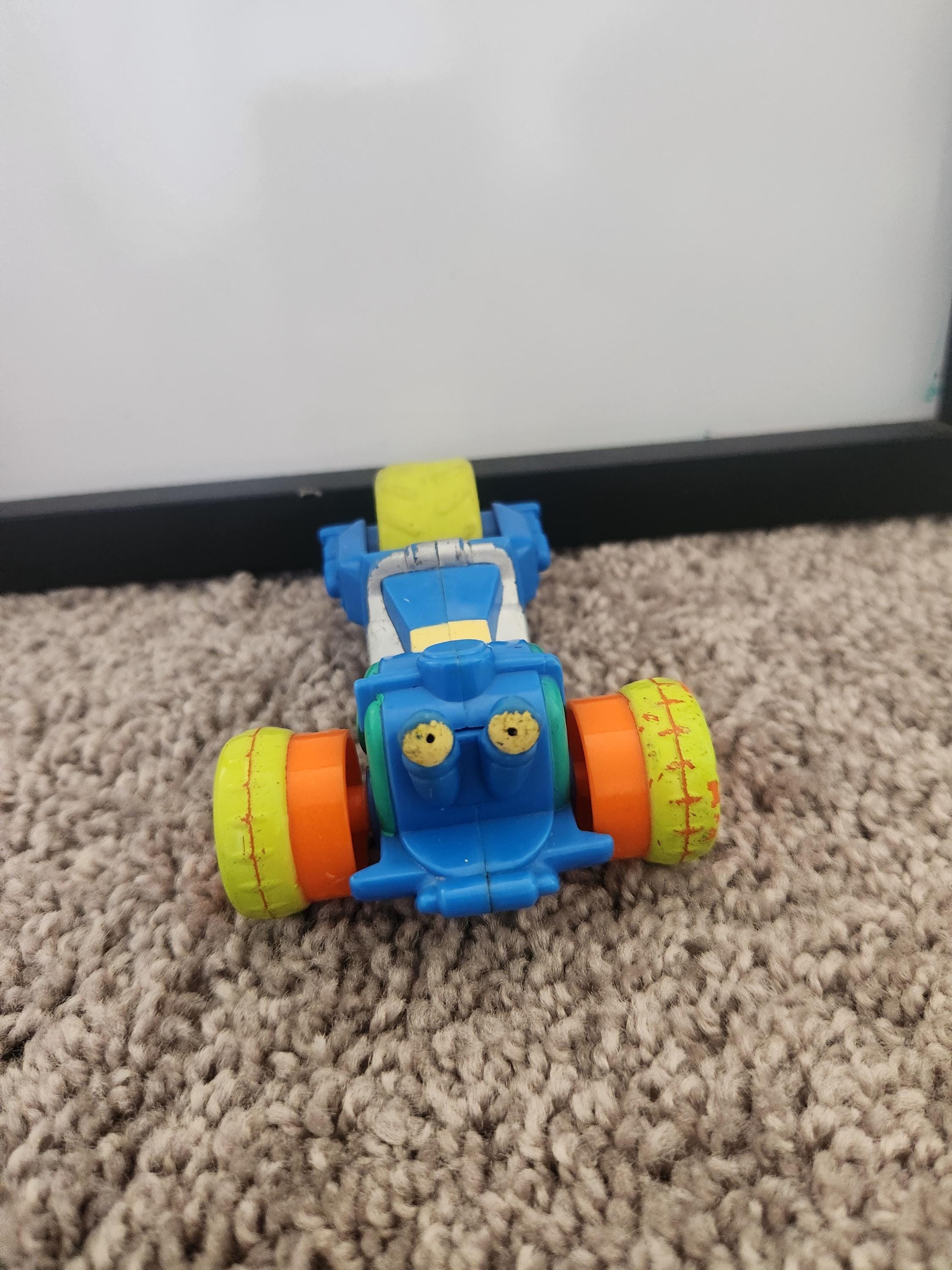 Burger King Kids Meal Cubix Robots for Everyone Maximix Locomotor 2001 ...