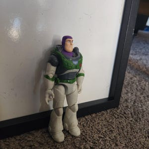 Disney Pixar Lightyear Space ranger Alpha Buzz Lightyear action 5" figure image 4