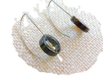 Black onyx dangle earrings/everday earring/BOHO/modern earrings/ hypoallergenic/dangle earrings, circle hoop earrings, black stone earring,