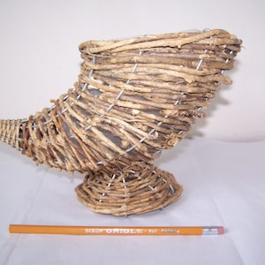 Cornucopia Basket, Footed Cornucopia, Horn of Plenty, Fall Decorating, Thanksgiving Decor, Boho Basket, Woven Basket, Flower Arranging