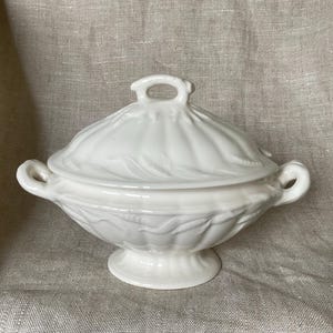 Royal Staffordshire, Wilkinson Ltd, Small Tureen, Ironstone, Wheat Sheaves, Made in England, Cream China Stoneware, Footed Oval Tureen