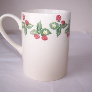 Bridgewater Pottery, Wild Strawberry Mug, Emma Bridgewater, Vintage, Collectible Mug, Coffee Mug, Made in England