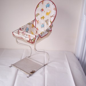 DollyBabe Chair, Vintage Doll Seat, Bouncing Doll Seat, Doll Chair, Folding Bouncy Seat, Vintage Doll Display, 1950 Children's Toy