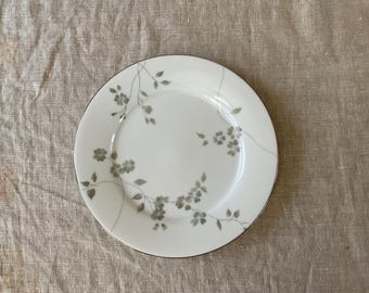 Ralph Lauren China, 10 Inch Dinner Plate, Sophia Pattern, Polo Ralph Lauren, Vintage, Ralph Lauren Plate, Sophia Floral, Floral Pattern