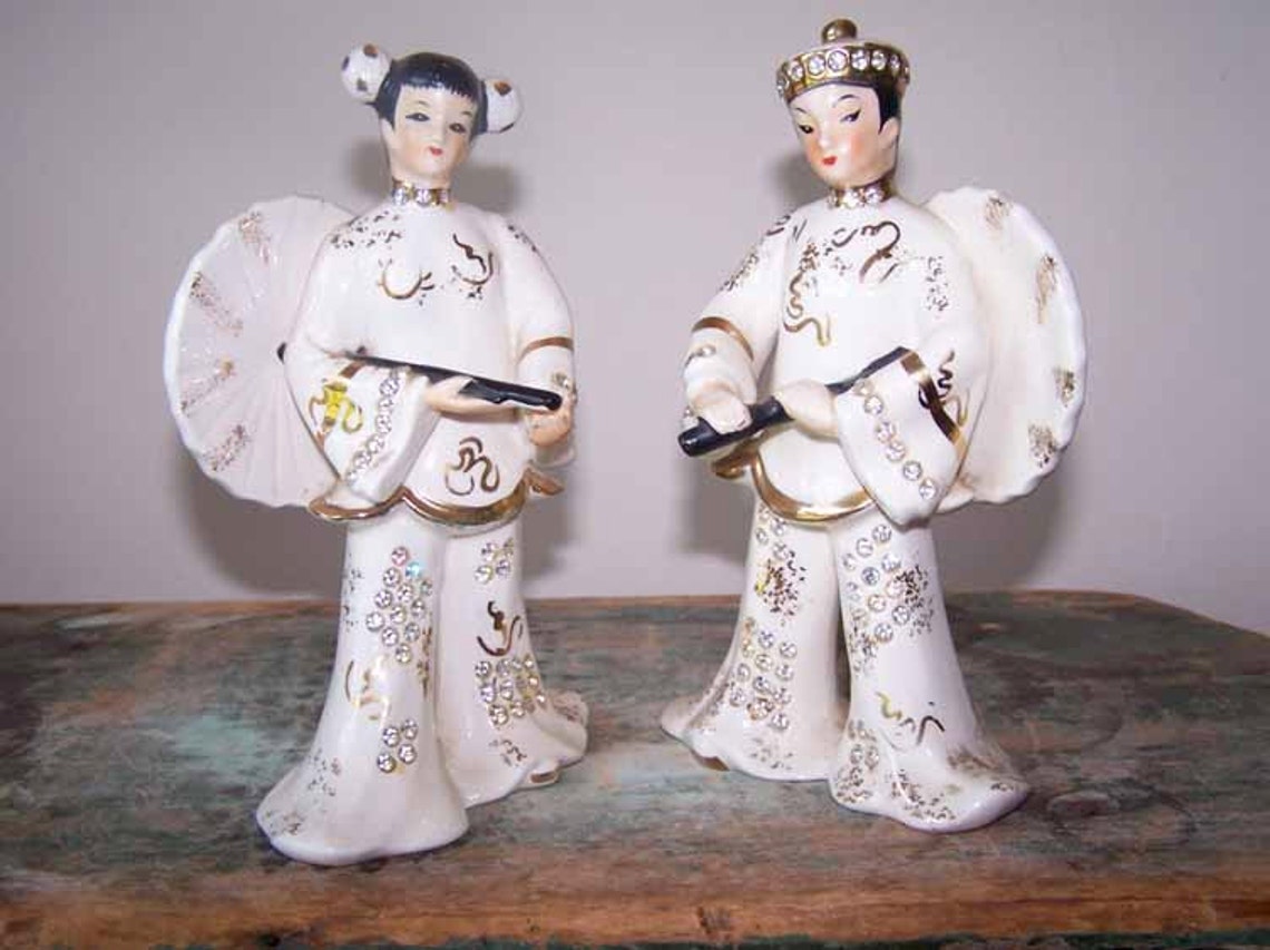 LEFTON Figurines Oriental Figurines Dancers with Parasol Etsy