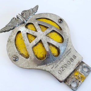 AA Car Badge, Automobile Assoc UK, Number 020088, Winged Insignia, London Car Grill, United Kingdom, Yellow Domed Badge, Chrome Toned Metal