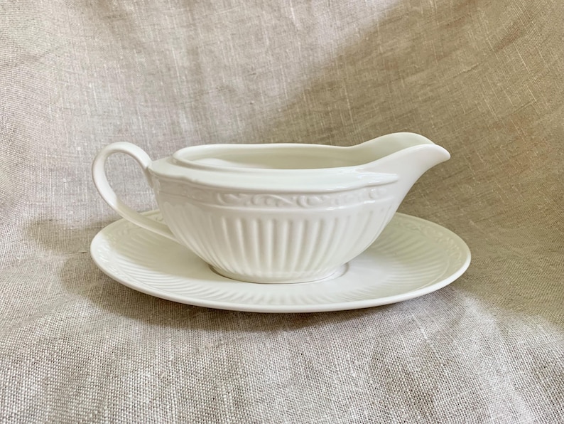 Mikasa Italian Countryside Gravy Boat - Thumbnail 5