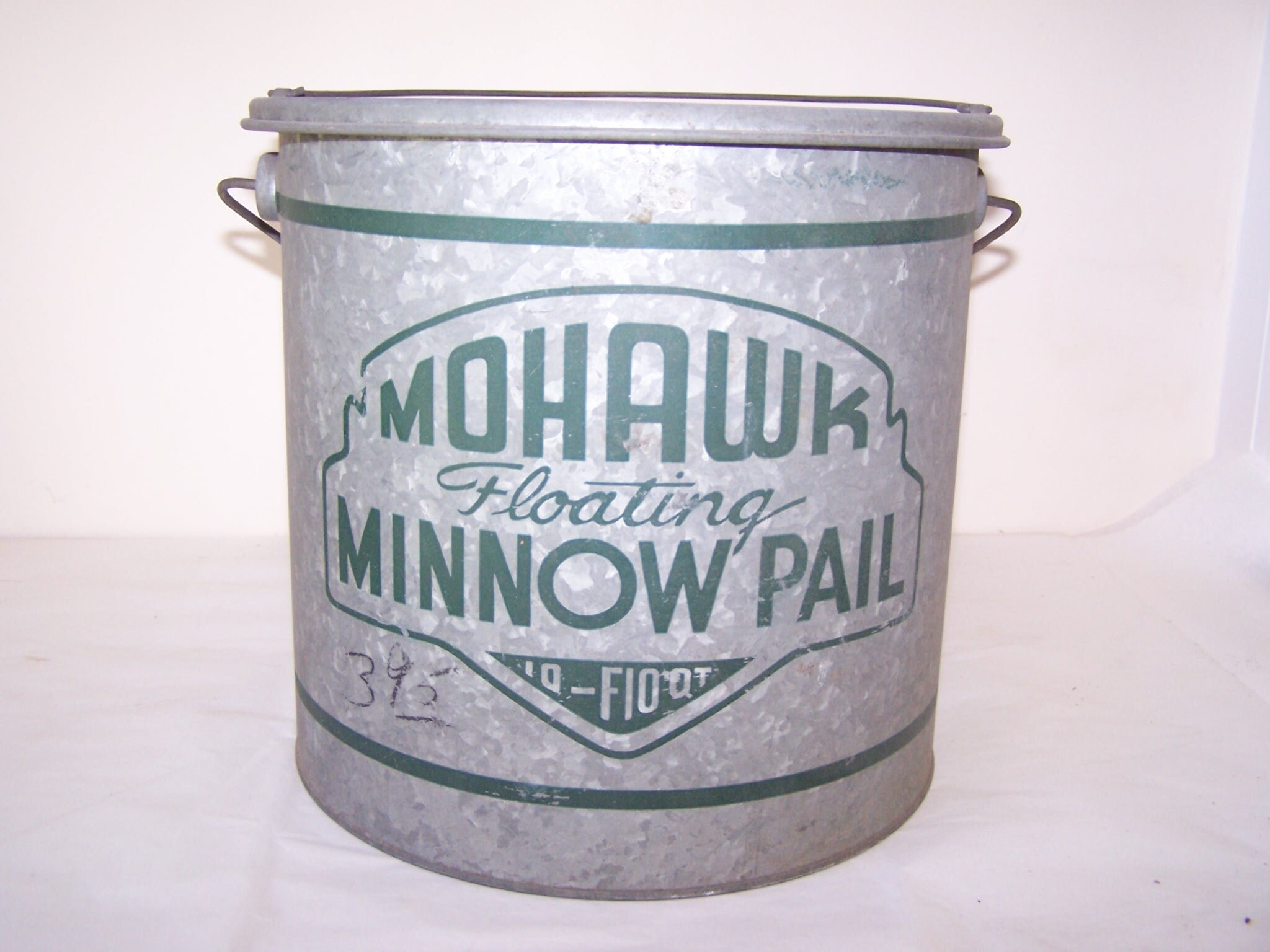 Fishing Collectibles / Mohawk Minnow Pail / Fishing Bucket