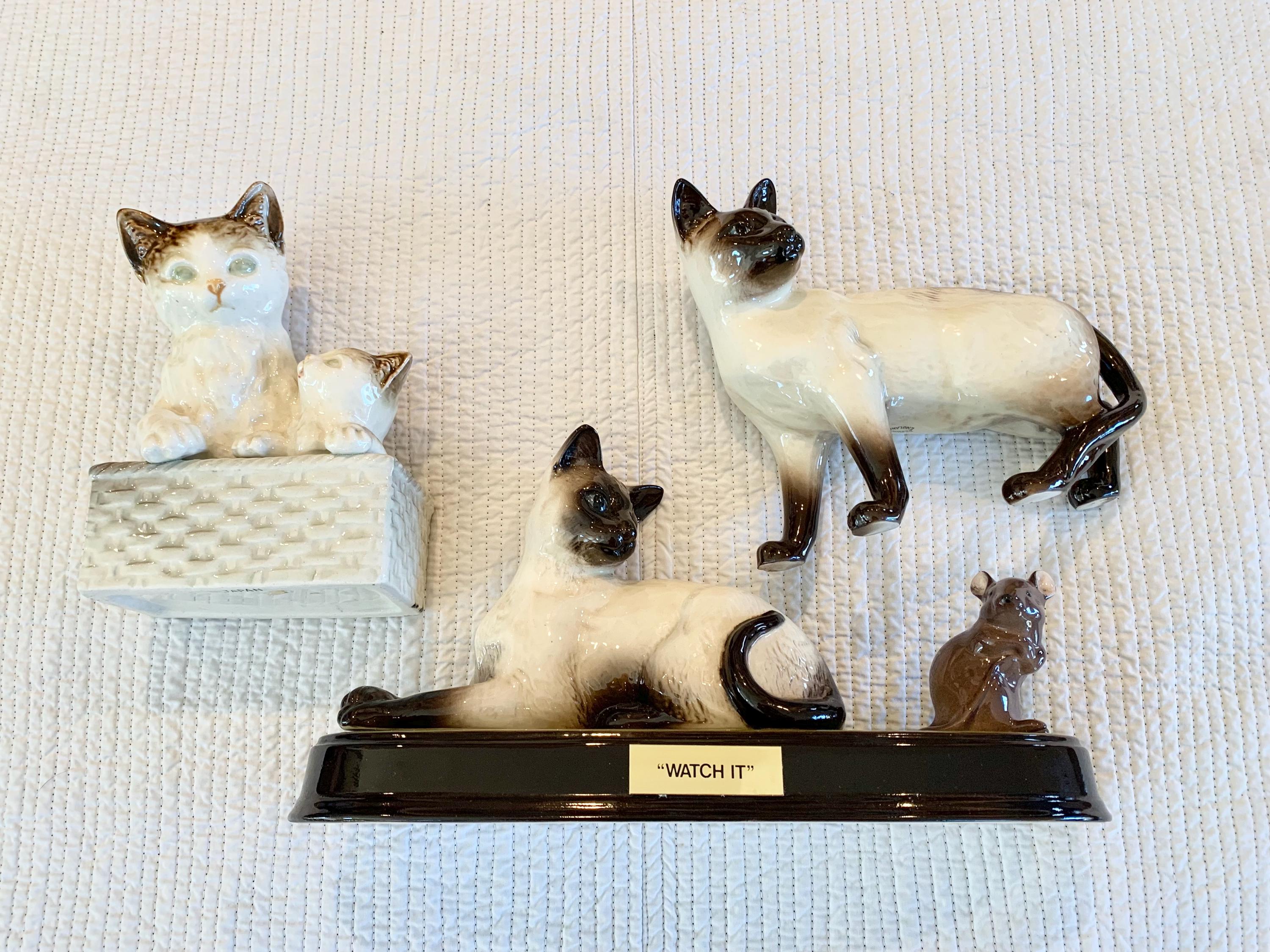 Beswick Cat Figurine, Siamese Cat Mouse, Watch It Figurine